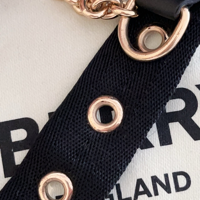 Burberry已絕版金鏈後背包-17