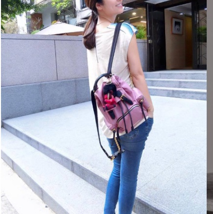 Burberry已絕版金鏈後背包-11