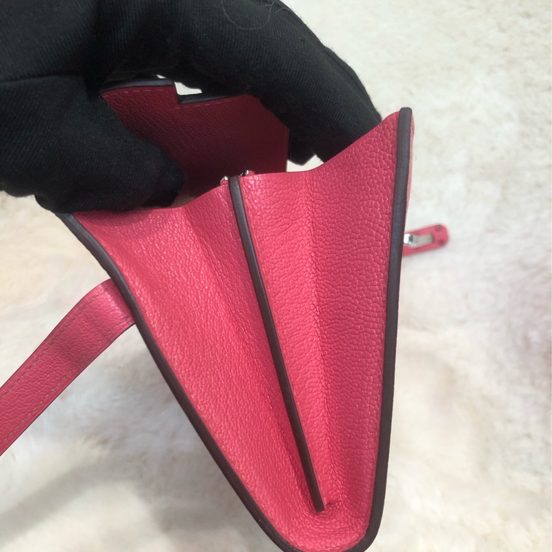 Hermes 粉色山羊皮Kelly 銀扣長夾 XC246-15