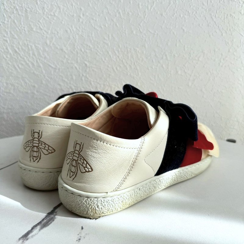 ✨超可愛 Gucci 紅米白深藍蝴蝶結白鞋-1