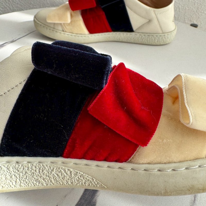 ✨超可愛 Gucci 紅米白深藍蝴蝶結白鞋-12