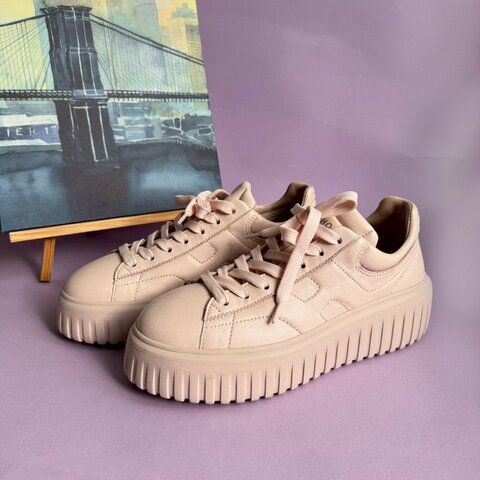 ‼️超軟超舒服 Hogan 粉色絕美H厚底鞋(後面是手機的色差喔)