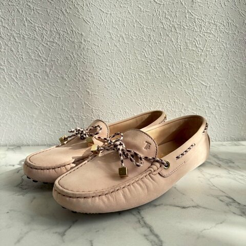 🎉上班必買 TODS粉色方塊蝴蝶結豆豆鞋 平底鞋