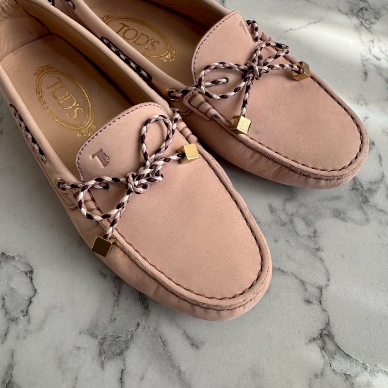 🎉上班必買 TODS粉色方塊蝴蝶結豆豆鞋 平底鞋-2