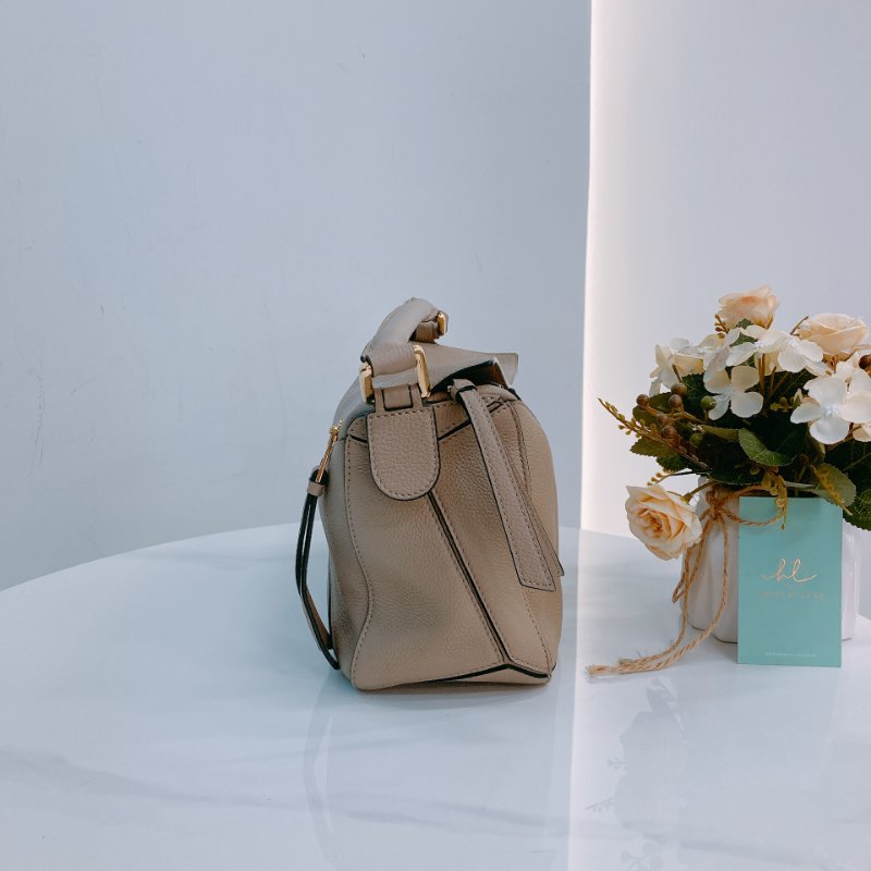 MS0544 Loewe 羅意威 小號 大地色系金扣 手提斜背包 Puzzle Small Grained Calfskin Sand x GHW-2