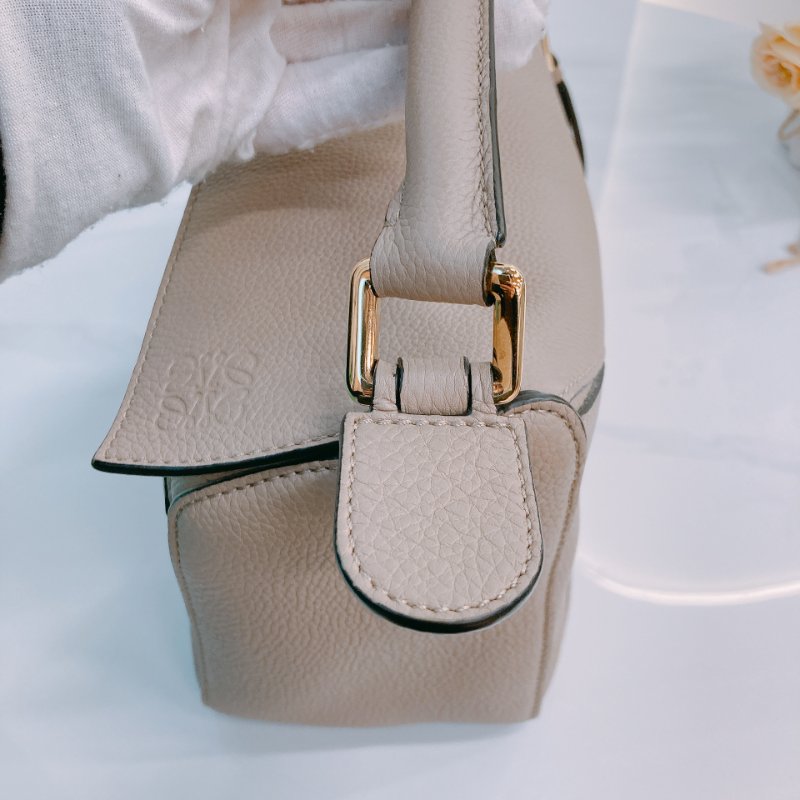 MS0544 Loewe 羅意威 小號 大地色系金扣 手提斜背包 Puzzle Small Grained Calfskin Sand x GHW-12