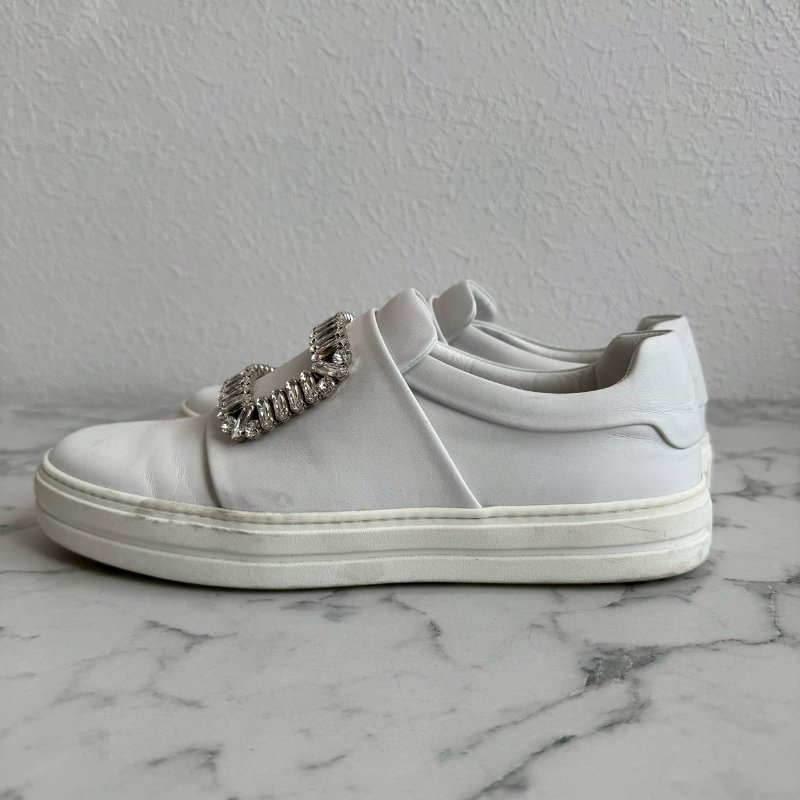 ✨貴婦都愛 RV 白色厚底水鑽方扣樂福鞋-3