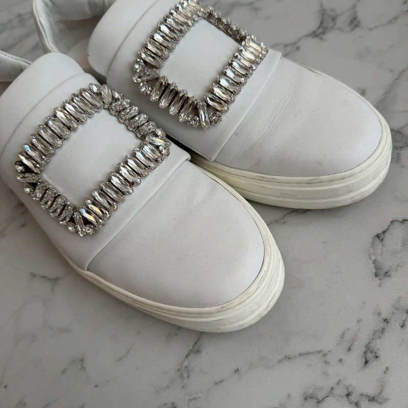 ✨貴婦都愛 RV 白色厚底水鑽方扣樂福鞋-4