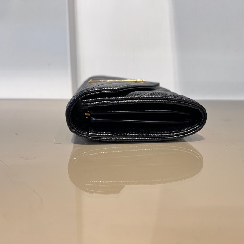 YSL 黑荔枝牛皮山型紋金釦信封下蓋12卡長夾-5