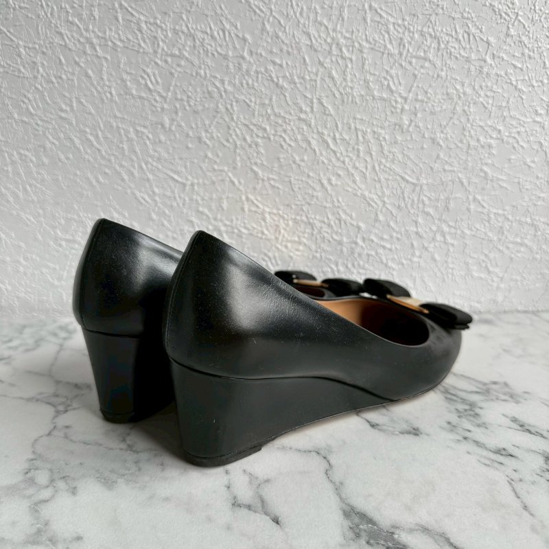 ✨櫃姐上班款 FERRAGAMO黑色厚底超穩高跟鞋-1