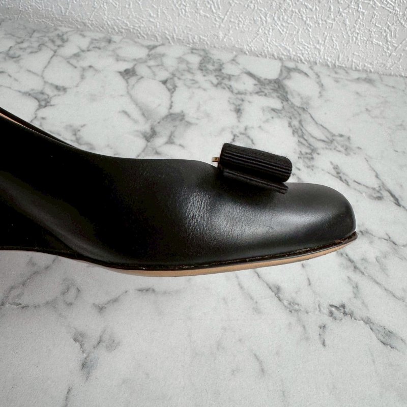 ✨櫃姐上班款 FERRAGAMO黑色厚底超穩高跟鞋-17