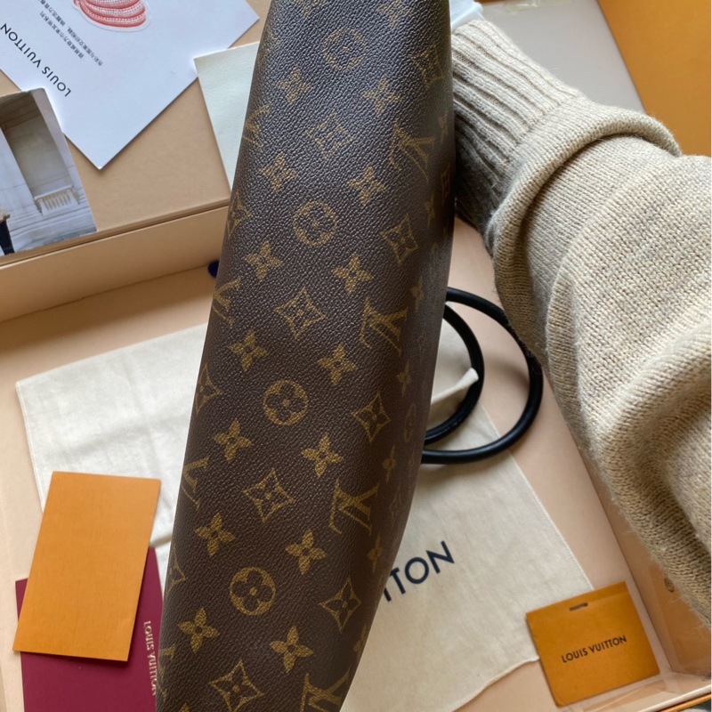 99新閒置品 LV棋盘格 公文包-3