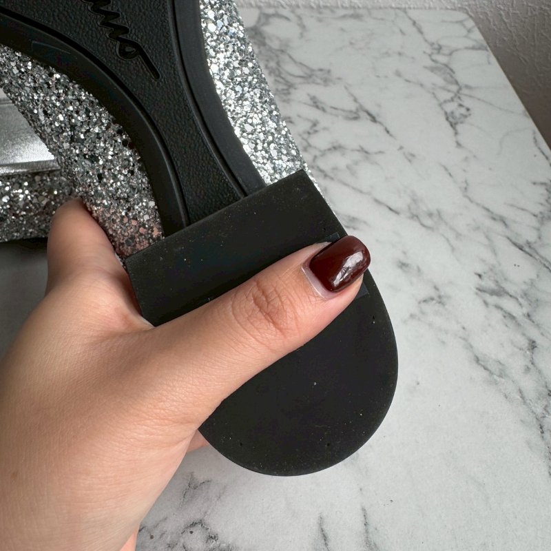 🎉大尺碼女性福音 FERRAGAMO 銀色亮鑽低跟鞋 娃娃鞋-7