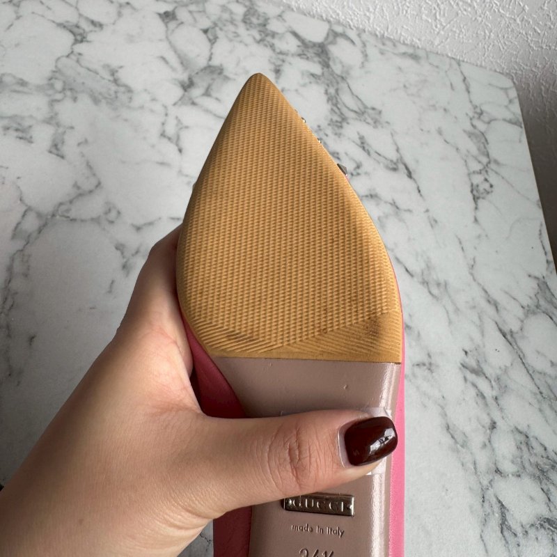 ✨狀況超好 Gucci 粉色卯釘低跟低跟休閒鞋(34.5喔)-9