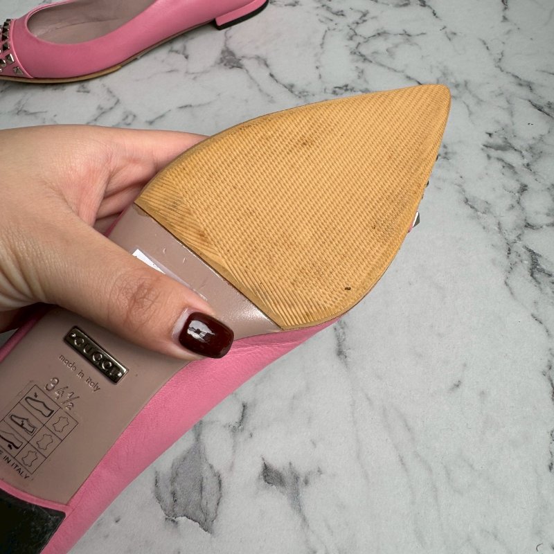 ✨狀況超好 Gucci 粉色卯釘低跟低跟休閒鞋(34.5喔)-10