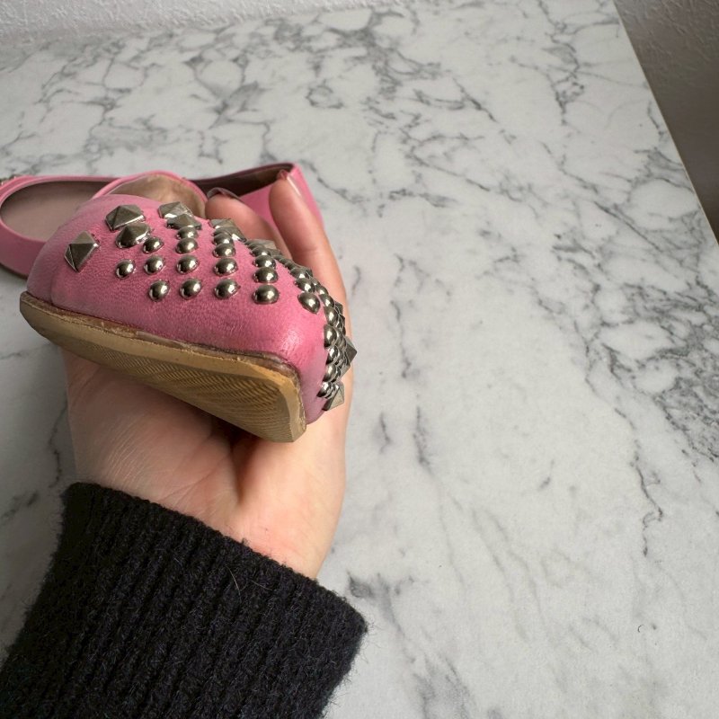 ✨狀況超好 Gucci 粉色卯釘低跟低跟休閒鞋(34.5喔)-15