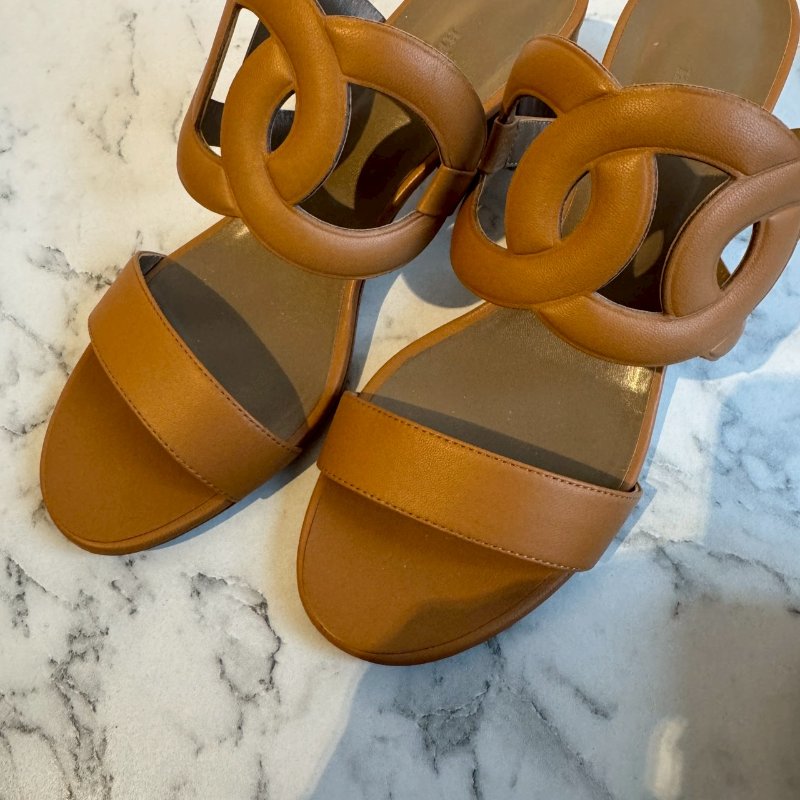✨腳型不合割愛 Hermes 焦糖色低跟涼鞋(39.5)-4