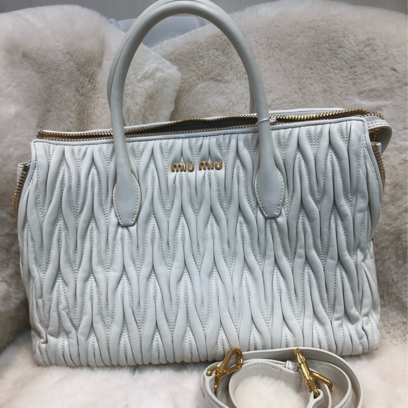 MIU MIU 白色皺摺皮 2Way XC248-8