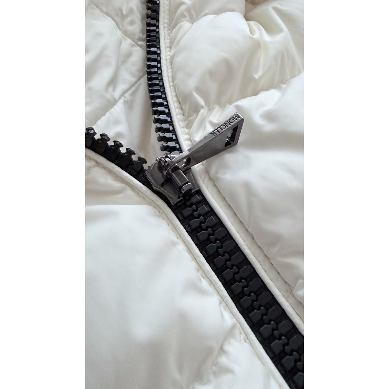 Moncler Clion 『現貨』氣質白色 黃金尺碼1號 99新 絕版真皮草狐狸毛款式 附件原廠塵套-7