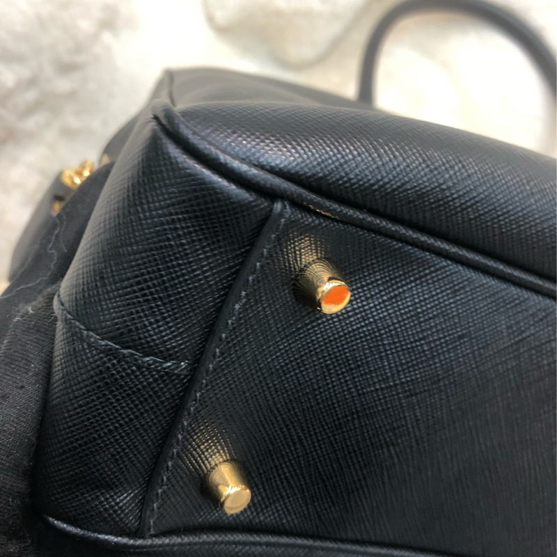 Prada 普拉達黑色十字紋皮肩背包 公事包 XC249-14