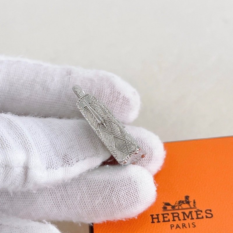 未使用 愛馬仕 Hermès Curiosité Kelly 迷你凱莉包鎖頭吊飾/項鍊墜飾 銀色 Guilloché 菱格紋|附橘盒-2