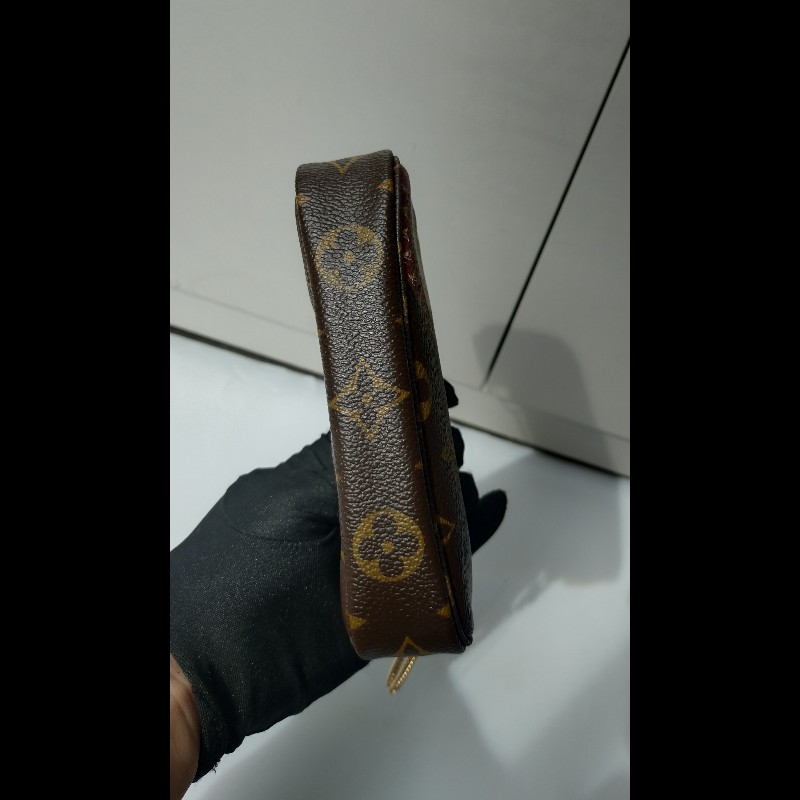 LV 老花限定行李箱圖騰15公分金鍊小包-6