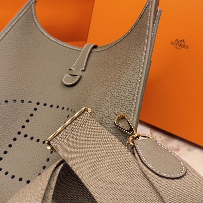 Evelyne III 29🤎大象灰金釦K刻-3