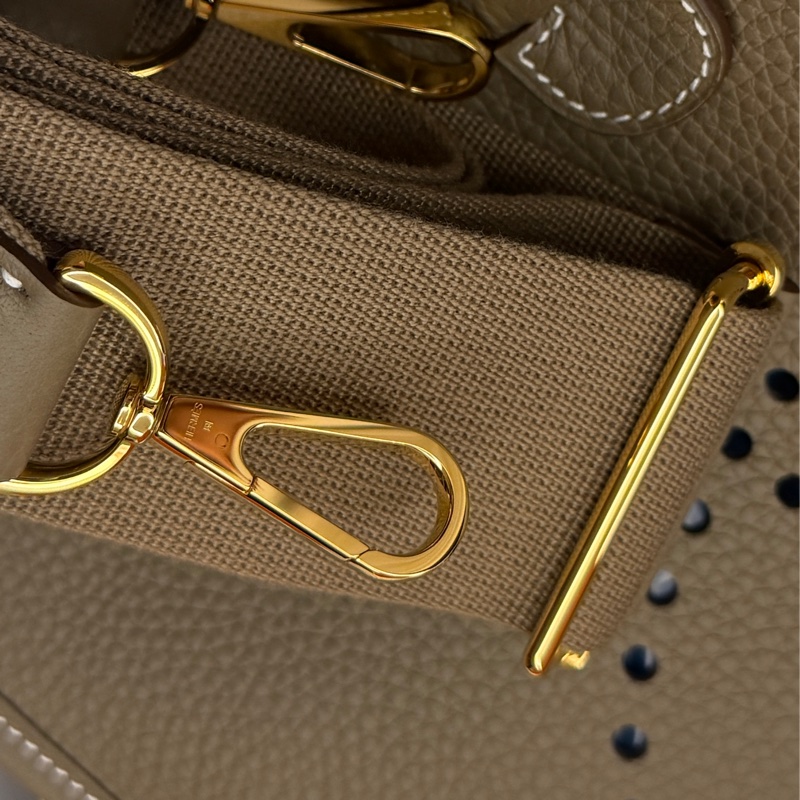 Evelyne III 29🤎大象灰金釦K刻-9