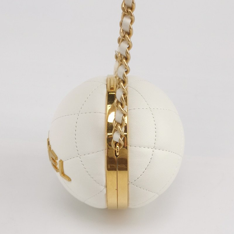 Chanel羊皮純色菱格絎縫字母Logo斜挎包單肩包 9.8新-2