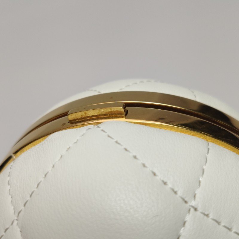 Chanel羊皮純色菱格絎縫字母Logo斜挎包單肩包 9.8新-11