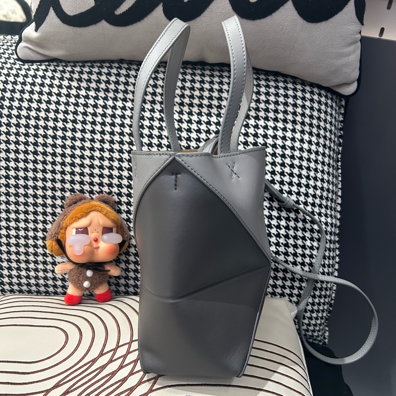 Loewe Mini Fold Tote bag 深灰牛皮拼銀色-1