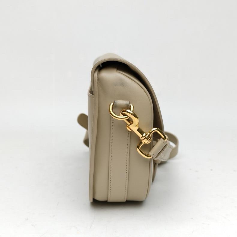 DIOR DiorBobby中號22奶茶色牛皮金扣肩背包2020-1