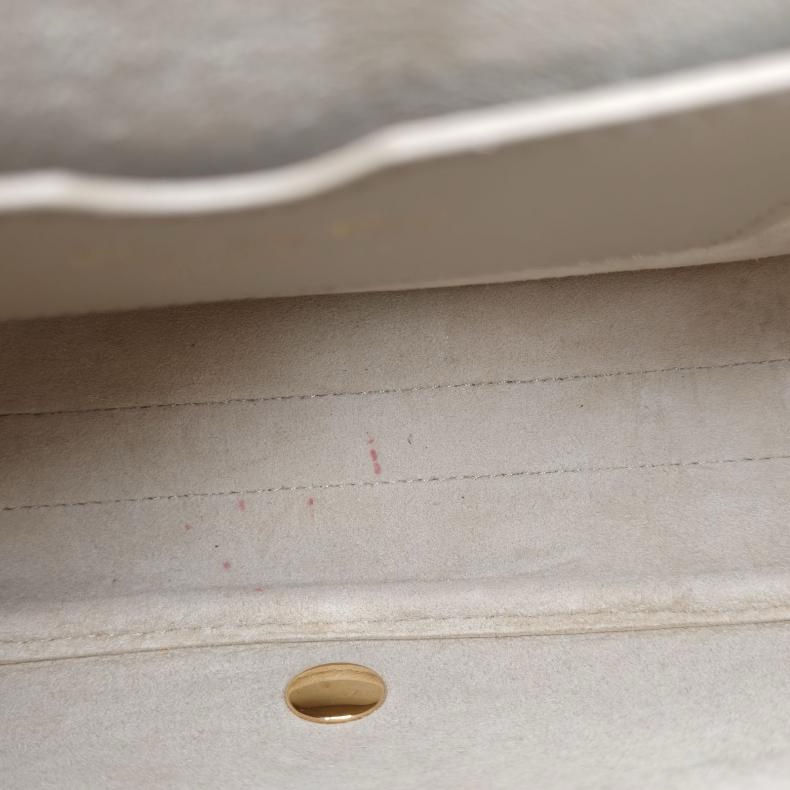 DIOR DiorBobby中號22奶茶色牛皮金扣肩背包2020-5