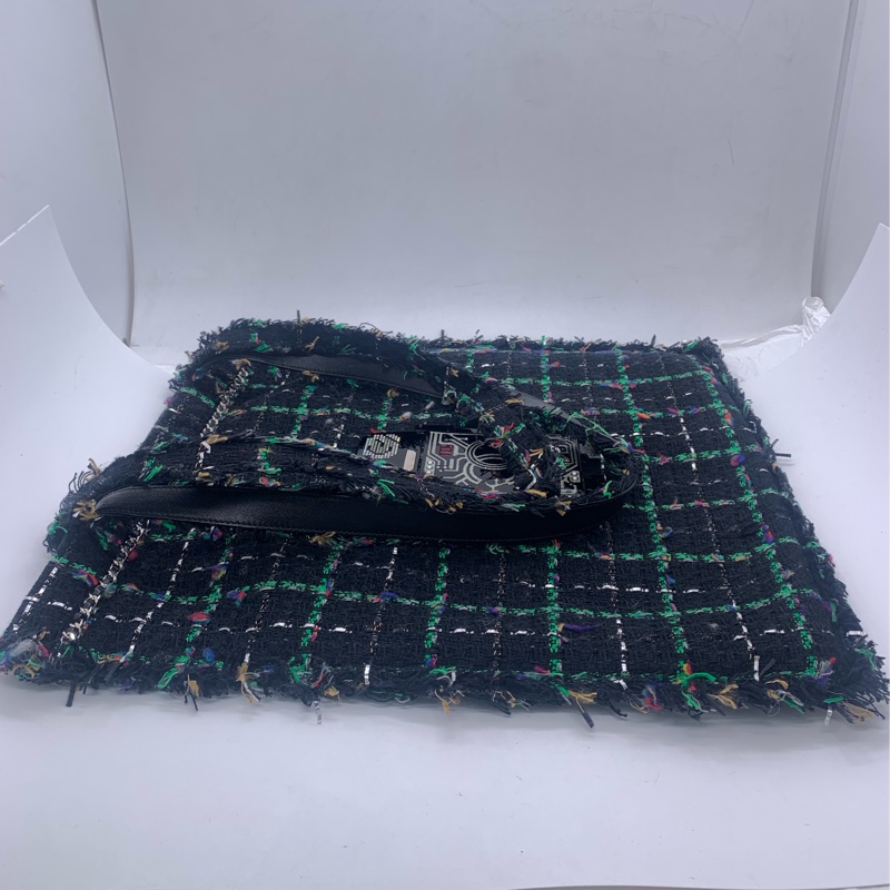 二手chanel香奈兒綠色毛呢機器人tote購物袋，沒有配件，有鐳射-3