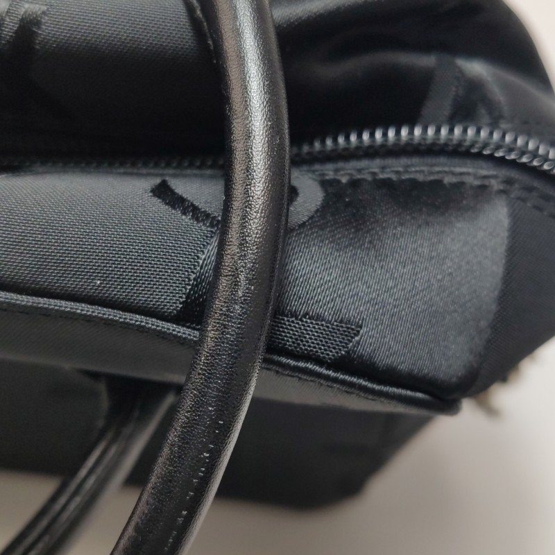 Saint Laurent牛皮尼龍布緞面純色ysl標誌印花手提包-15