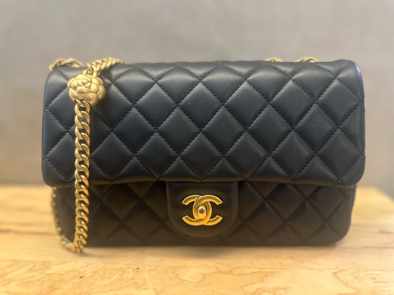 Chanel 2023 CF 山茶花金球調節鏈-2