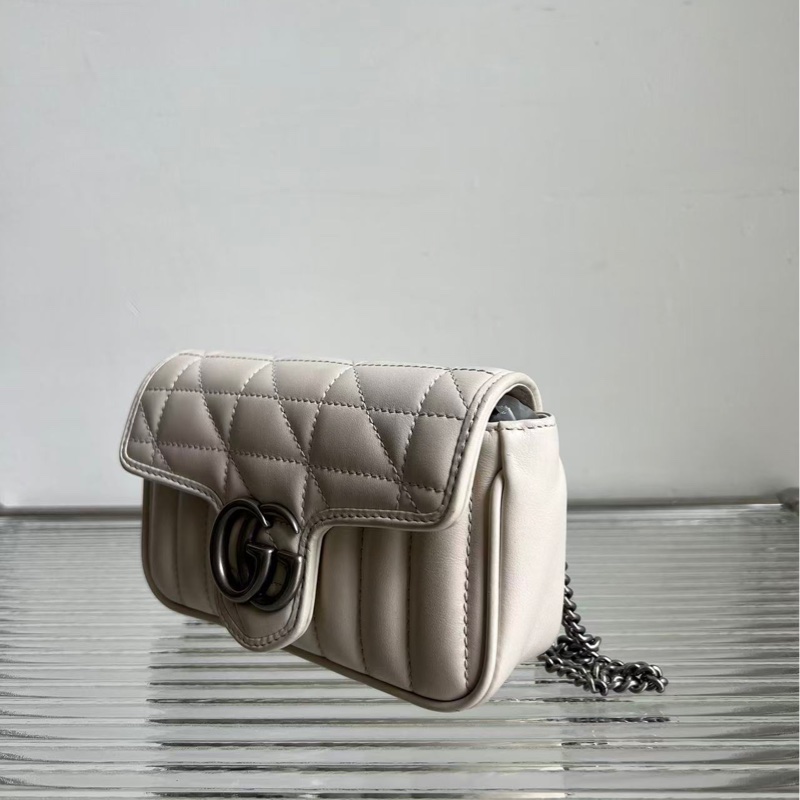 🔥新到:Gucci / 古馳 迷你馬蒙 Marmont 白色新豎條斜紋鏈條 尺寸:16.5*10*4.5-2