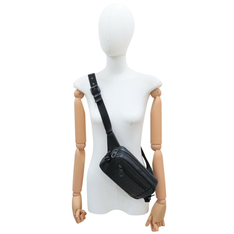 黑色 羊皮編織 Fanny pack 肩背包【BOTTEGA VENETA BV 寶緹嘉】 368899 VQ121-9