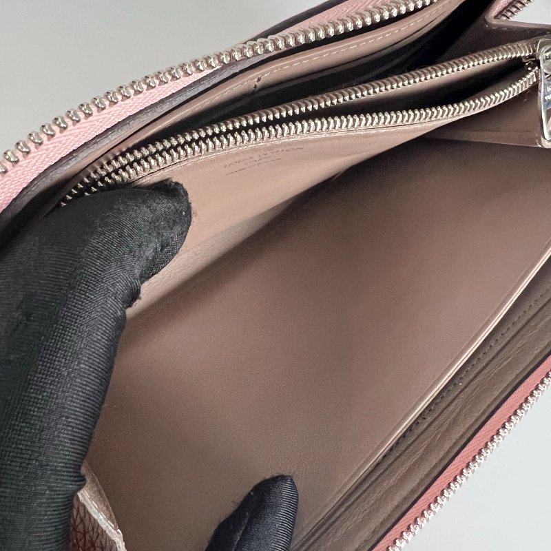 LV M63103 粉色Veau Cachemireㄇ拉長夾-6