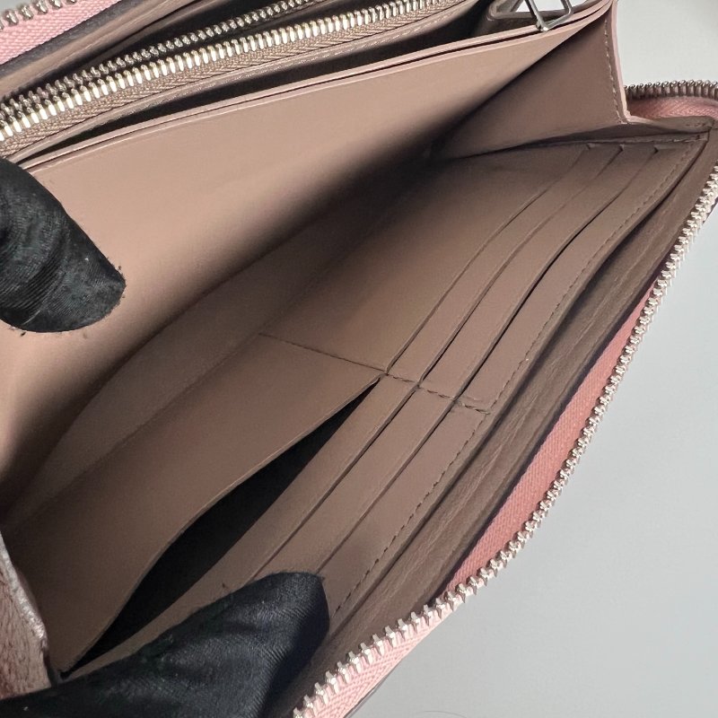 LV M63103 粉色Veau Cachemireㄇ拉長夾-7
