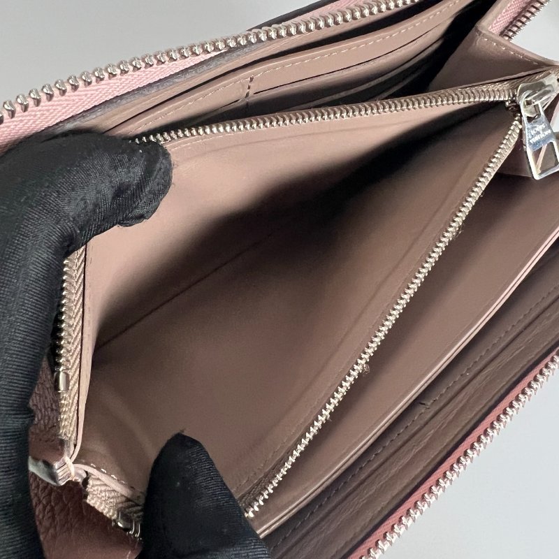LV M63103 粉色Veau Cachemireㄇ拉長夾-9