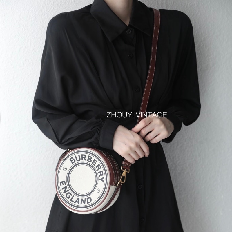 【極新🎁 好溫柔】 Burberry 巴寶莉 圓餅包 斜背包（專櫃63,000)-2