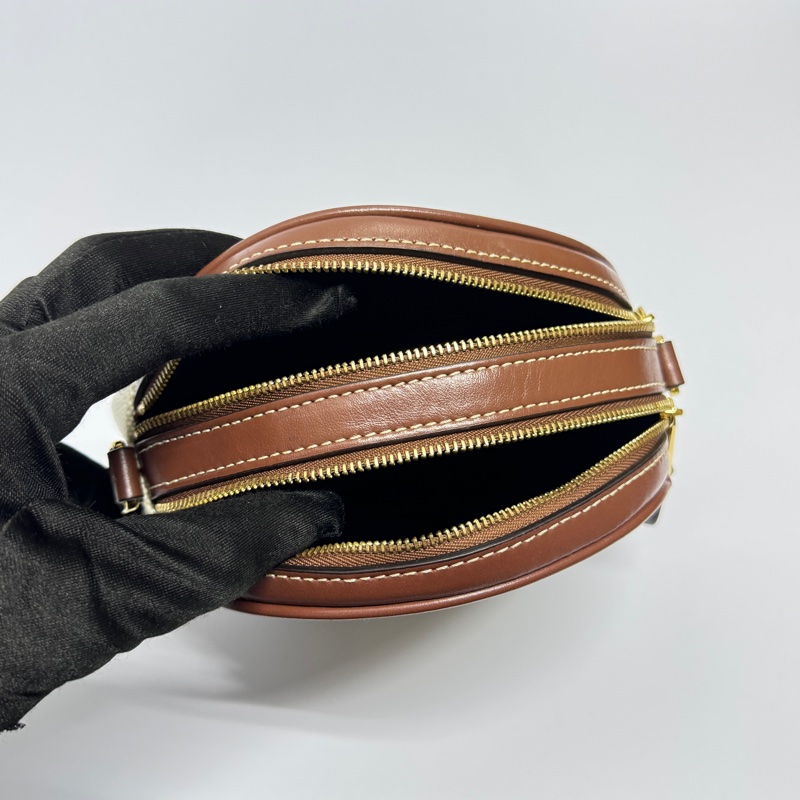 【極新🎁 好溫柔】 Burberry 巴寶莉 圓餅包 斜背包（專櫃63,000)-12