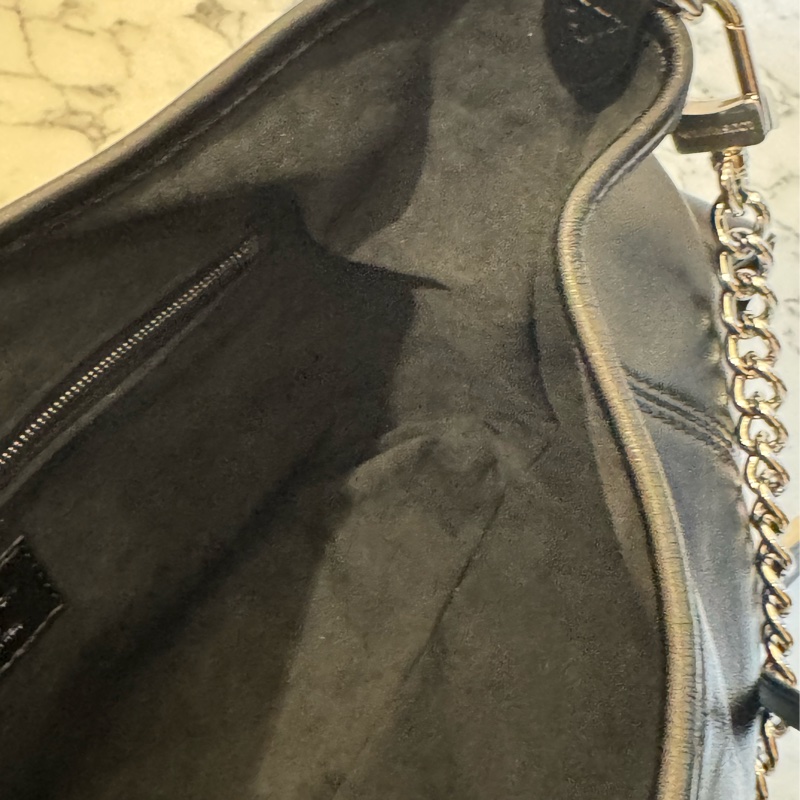 LV 黑皮革carry all pm 最搶手的黑武士😻-18