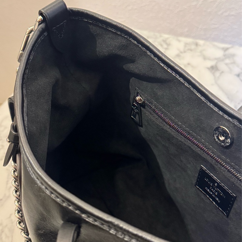 LV 黑皮革carry all pm 最搶手的黑武士😻-19