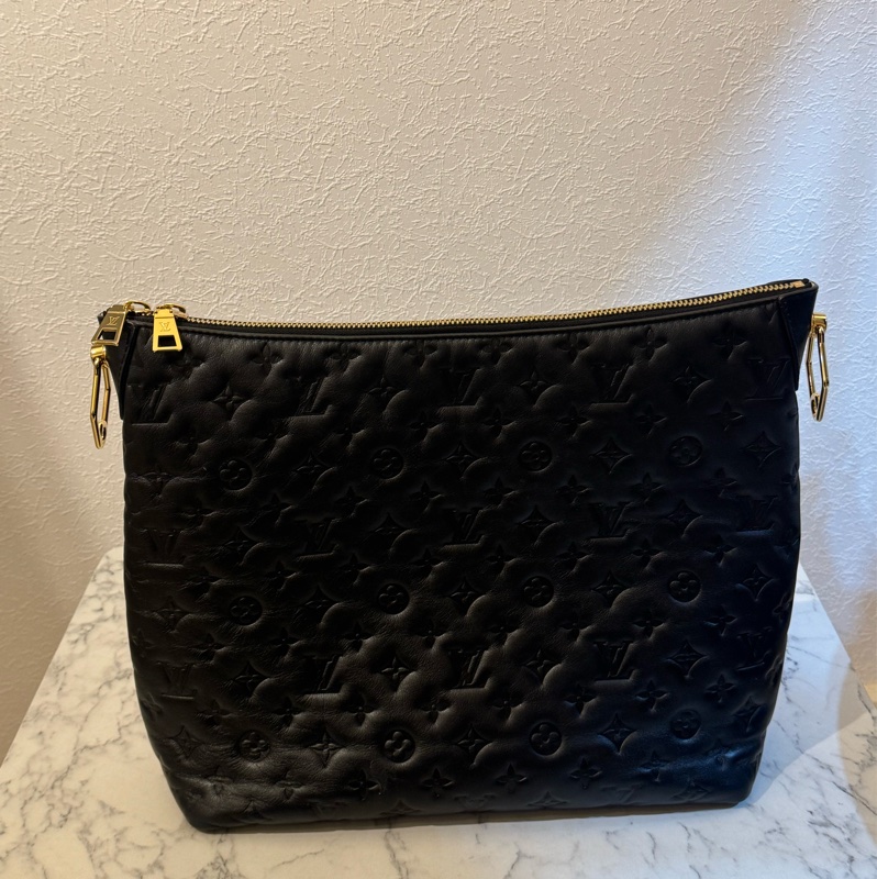 LV M12068黑壓紋 Coussin HOBO MM兩用包-2