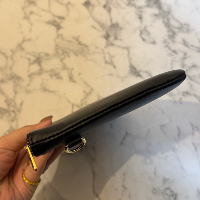 LV M12068黑壓紋 Coussin HOBO MM兩用包-26