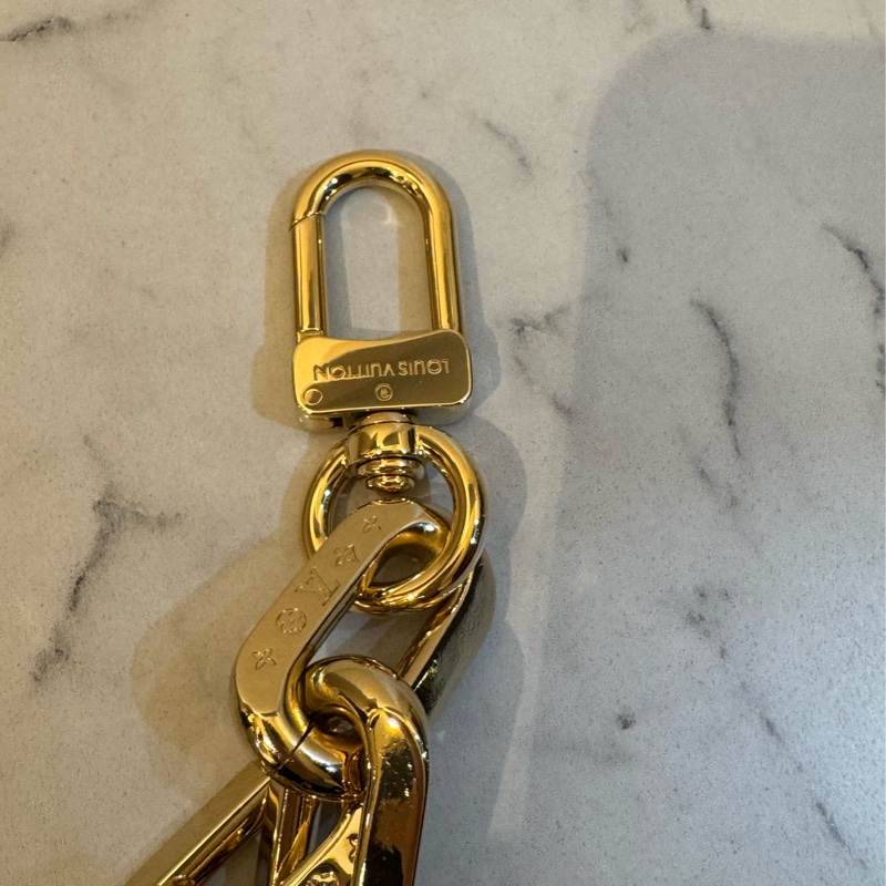 LV M12068黑壓紋 Coussin HOBO MM兩用包-30