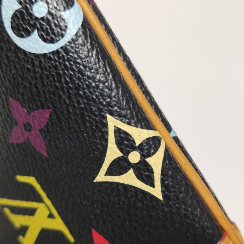 Louis Vuitton(LV)Milla植鞣革黑三彩銘牌徽標麻將包手提包-16