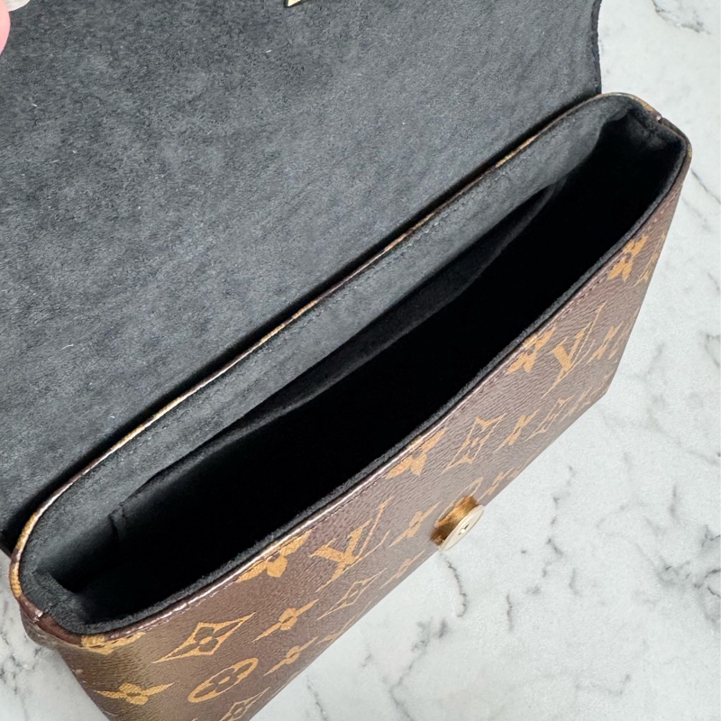 LV M44141花紋/黑Locky bb兩用包  絕版了🥹-14